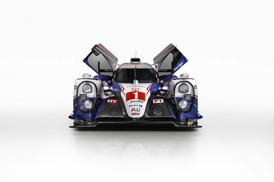  Toyota TS040 Hybrid 2015 года  (фото 12 из 14)